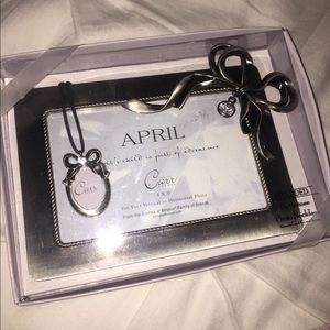April Birthstone Picture Frame w\Necklace 💎
